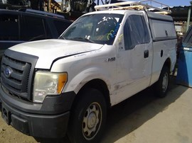 2010 FORD F150, WHITE, XL MODEL, 4.6L, 2WD, AT.   F26305